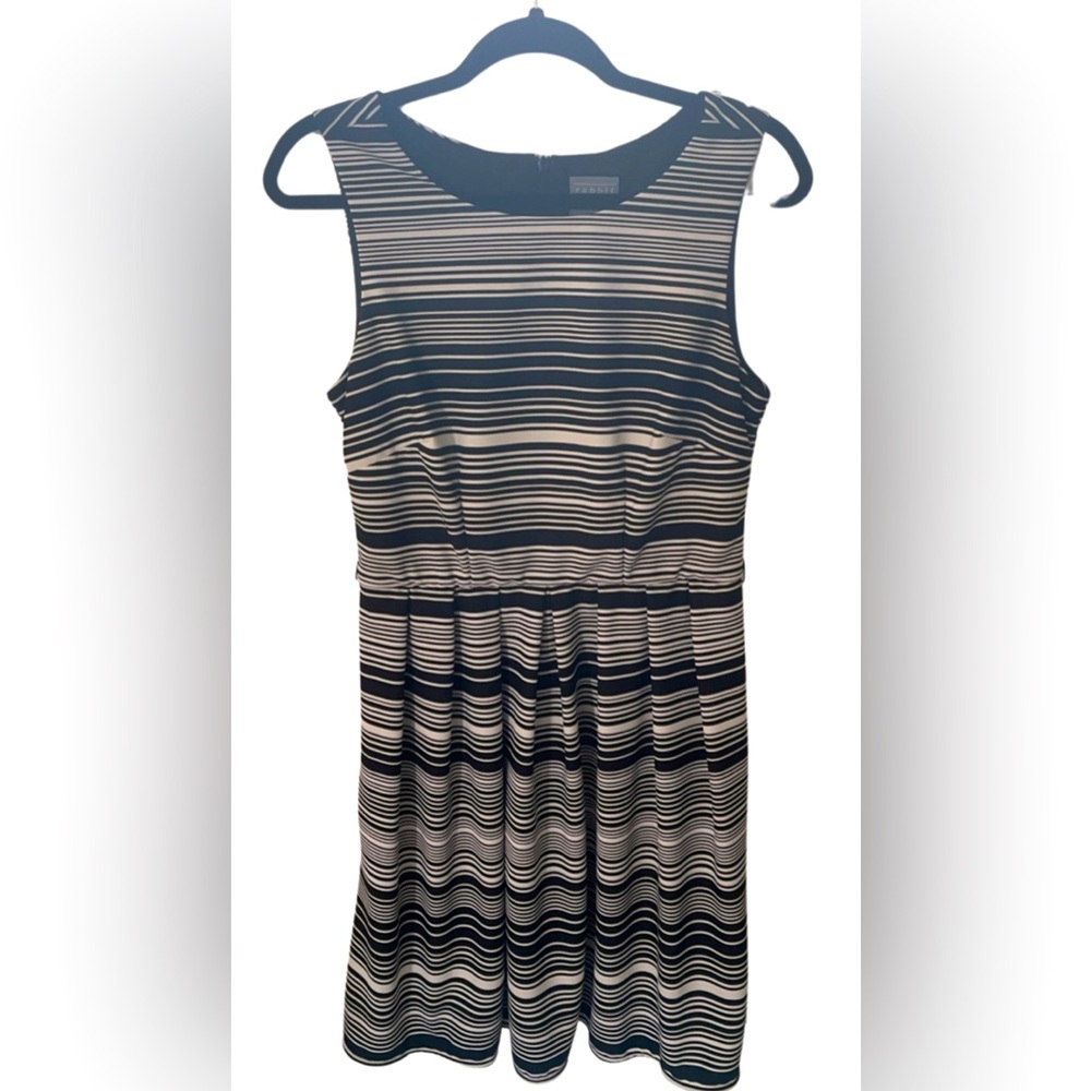 New black and white Rabbit Rabbit Rabbit women dress Petite size 6
